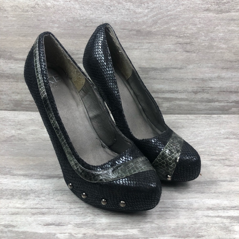 BKE reptile print platform pumps